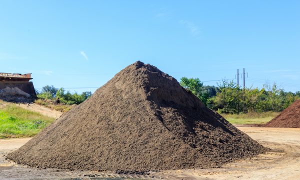 Black Dirt Delivery in Summerfield