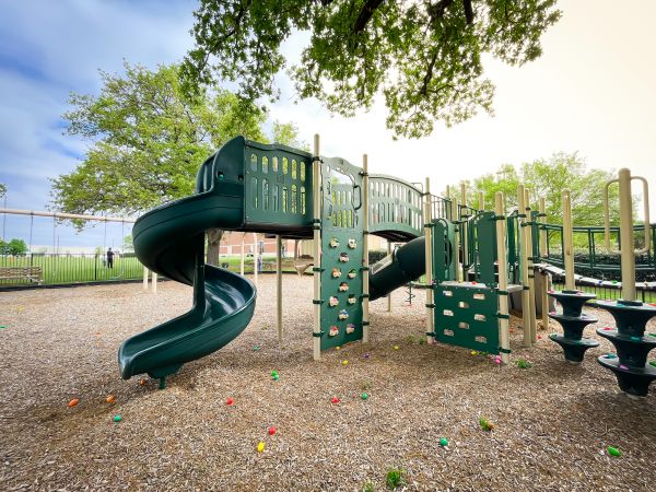 Playground Mulch Service in Summerfield